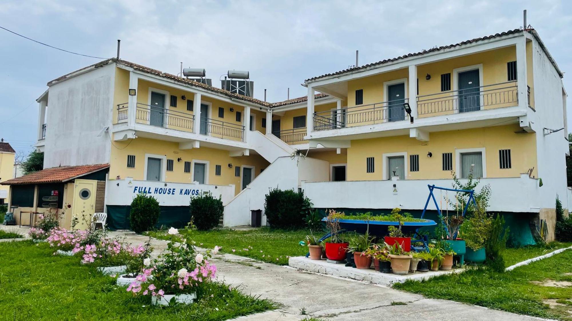 Full House Kavos Ξενοδοχείο Εξωτερικό φωτογραφία